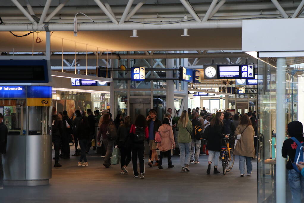 Treinverkeer stilgelegd vanwege politieactie