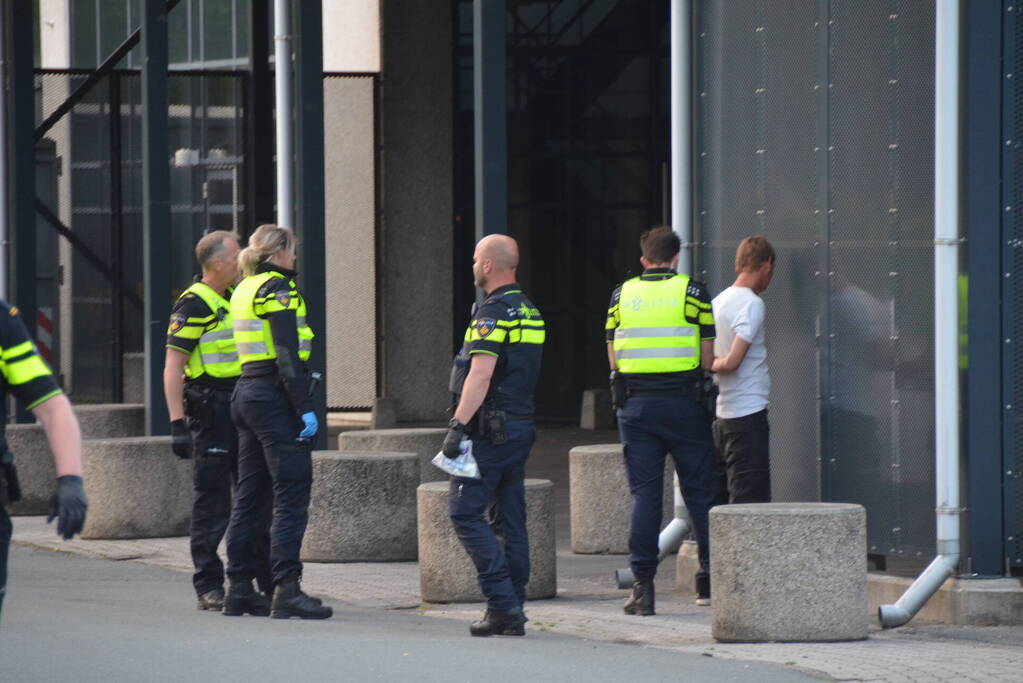 Persoon gewond na steekpartij