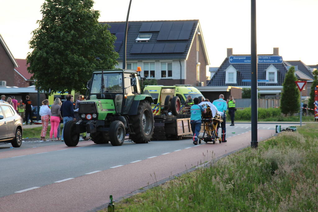 Meerdere gewonden nadat kampioenswagen kantelt
