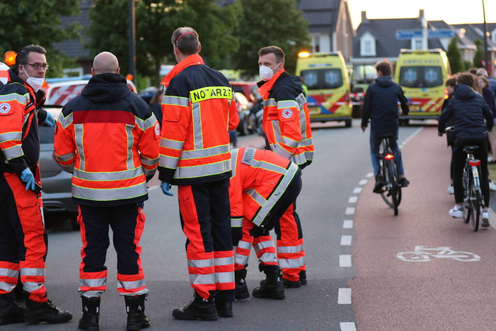 Meerdere gewonden nadat kampioenswagen kantelt