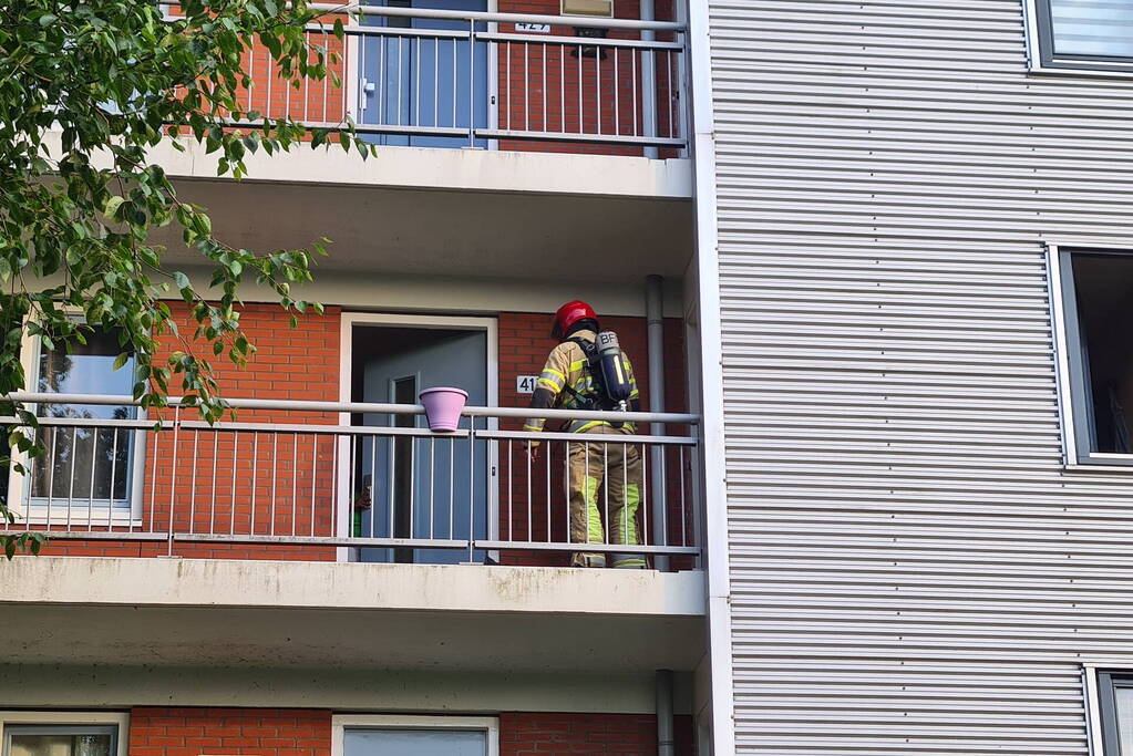 Pan op het vuur zorgt voor rookontwikkeling