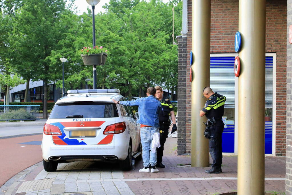 Buitenlandse overlastgever Winkelcentrum De Nieuwe Hof door politie meegenomen