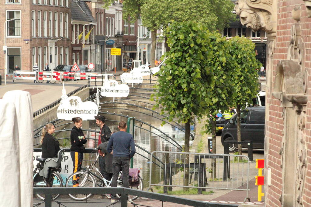 Overleden persoon in stadsgracht aangetroffen