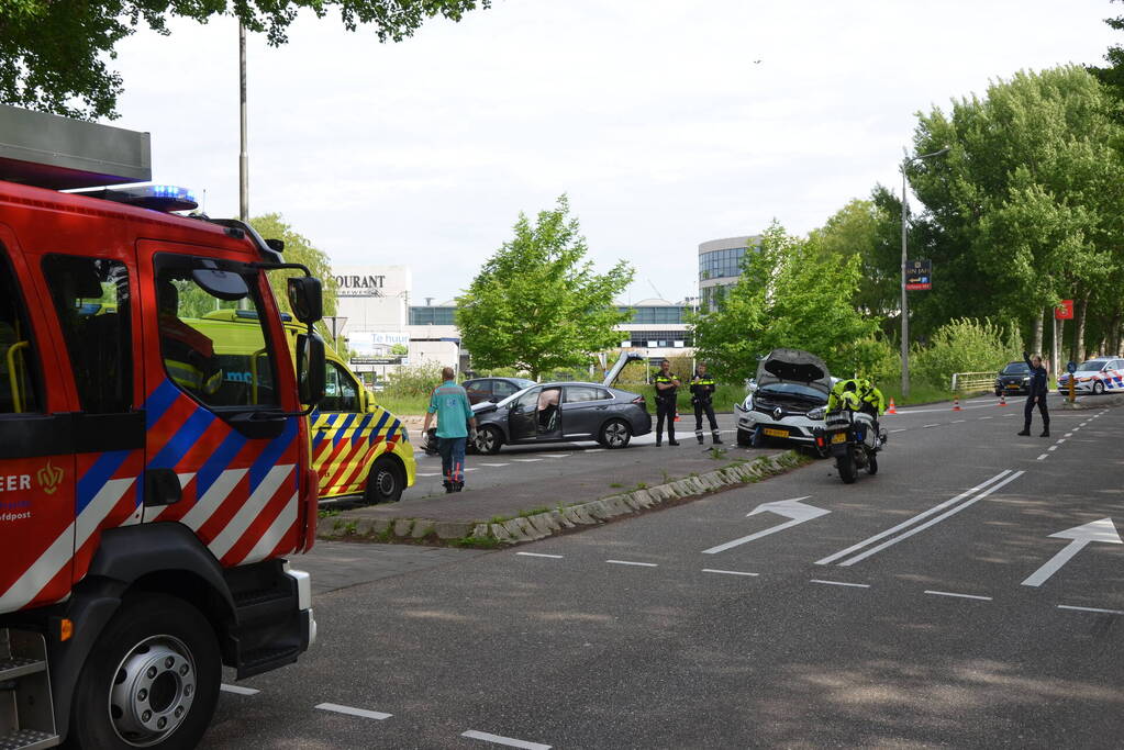 Flinke klapper na botsing op kruising