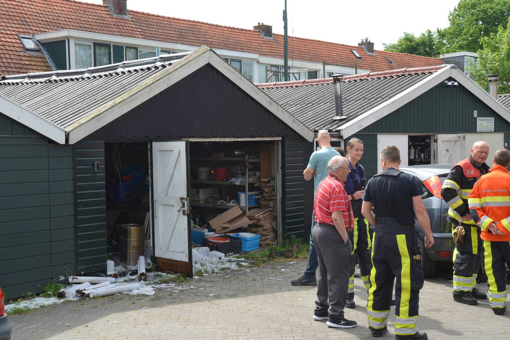Brand in opslagloods snel geblust