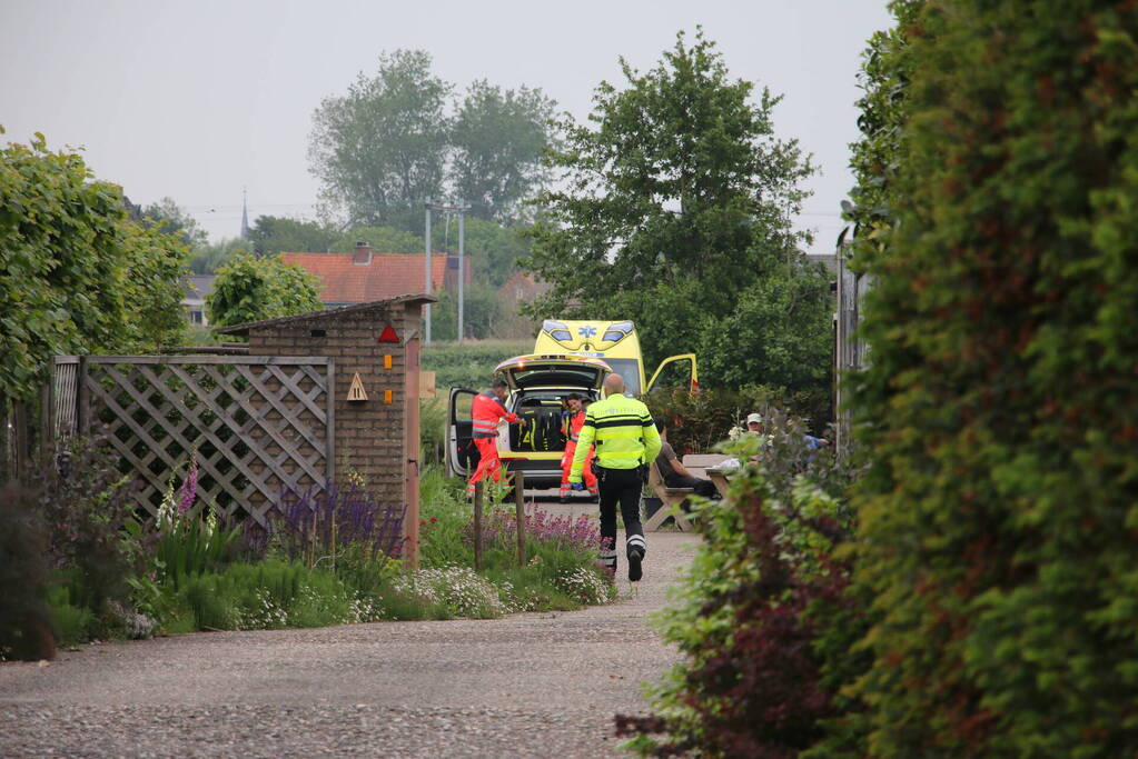 Persoon te water geraakt in Leidsche Trekvaart bij Tuinderij Buitenkans