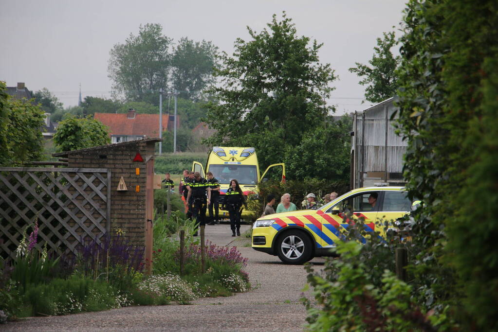 Persoon te water geraakt in Leidsche Trekvaart bij Tuinderij Buitenkans