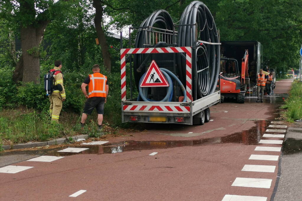 Gasleiding geraakt bij graafwerkzaamheden langs fietspad