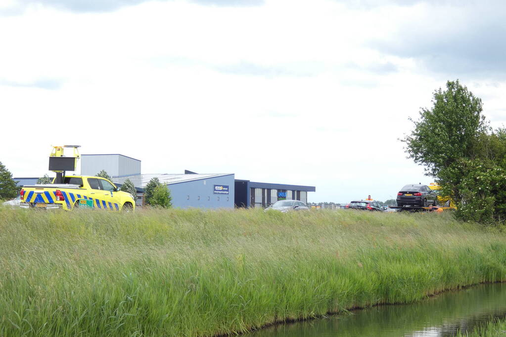 Auto's beschadigd bij kop-staartbotsing
