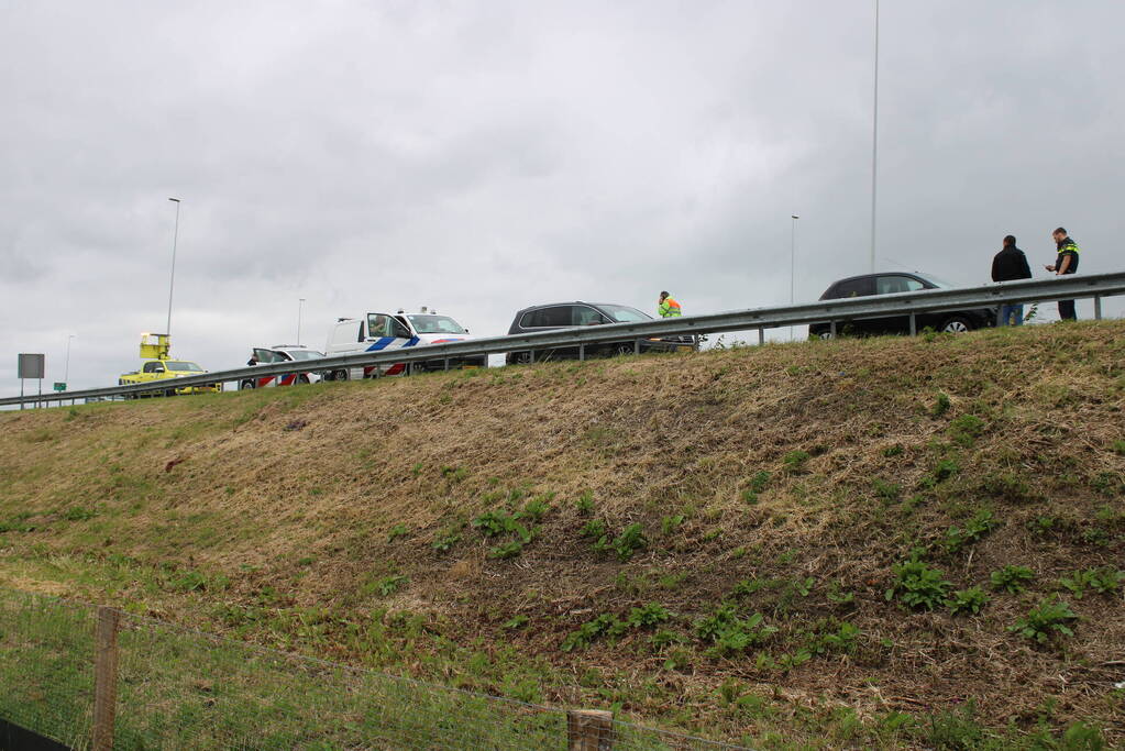 Auto's botsen op snelweg