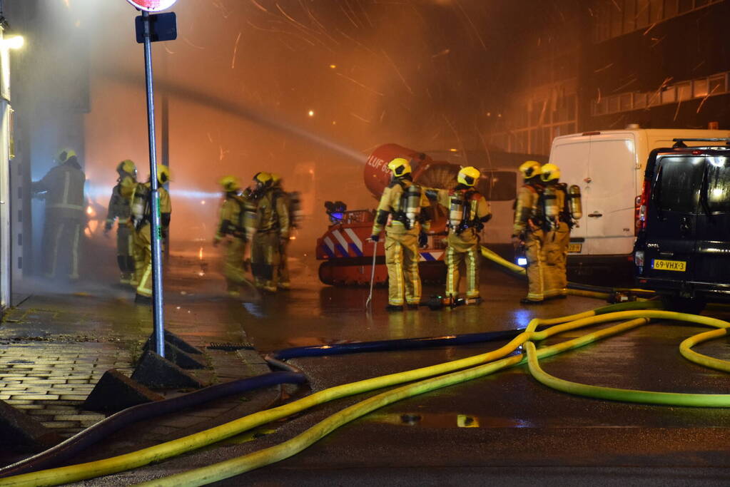 Zeer grote brand in meerdere panden