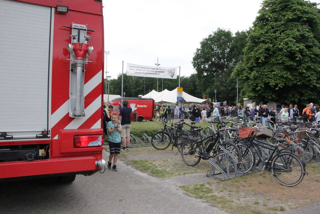 Frietkar vliegt in brand tijdens evenement