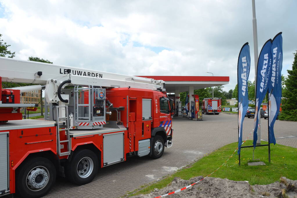 Brand in shop van tankstation snel onder controle
