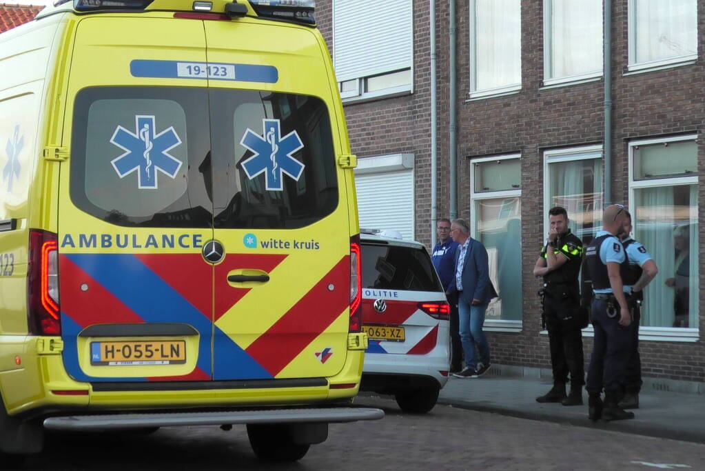 Gewonde bij mogelijk steekpartij