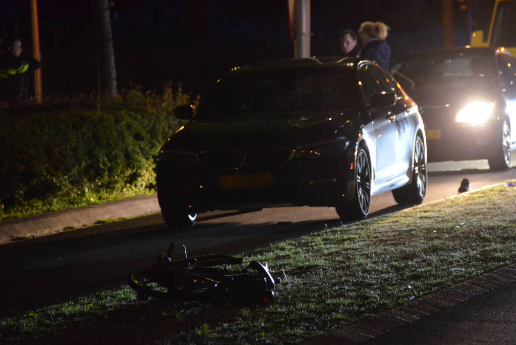 Fietser ernstig gewond bij aanrijding