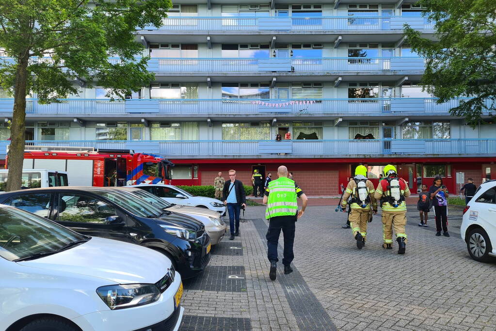 Brandweer doet onderzoek naar vreemde lucht in kelderbox