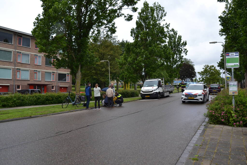 Fietser gewond bij botsing met auto