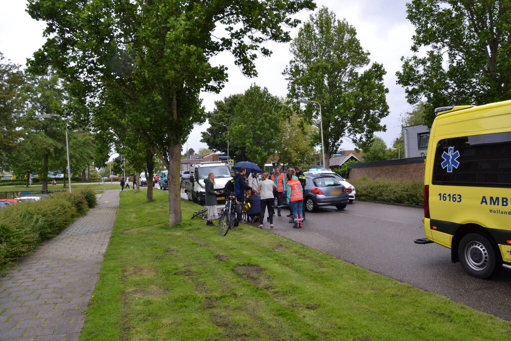 Fietser gewond bij botsing met auto