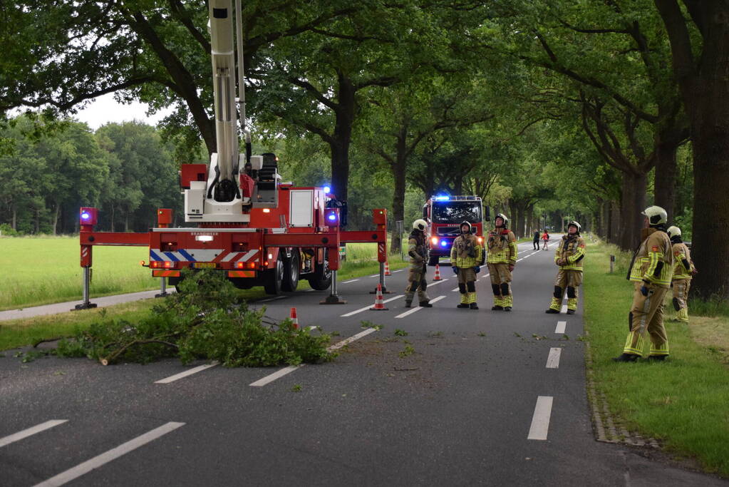 Hoogwerker brandweer weigerde dienst bij stormschade
