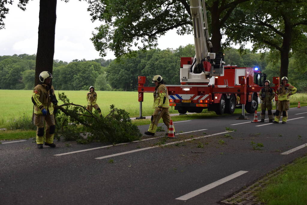 Hoogwerker brandweer weigerde dienst bij stormschade