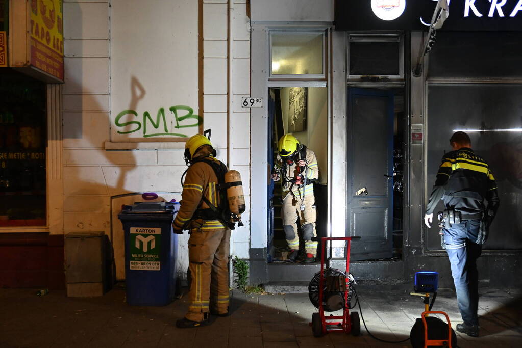 Woningen ontruimd door brandstichting bij winkel 't Kraslotje