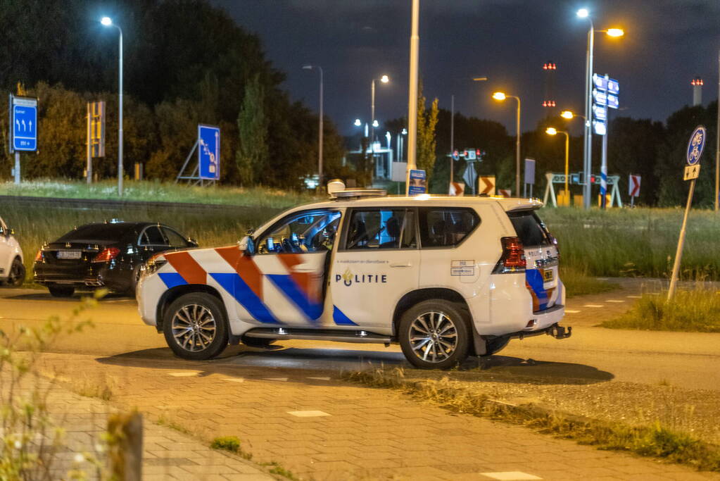 Twee gewonde en zes aanhoudingen na steekpartij