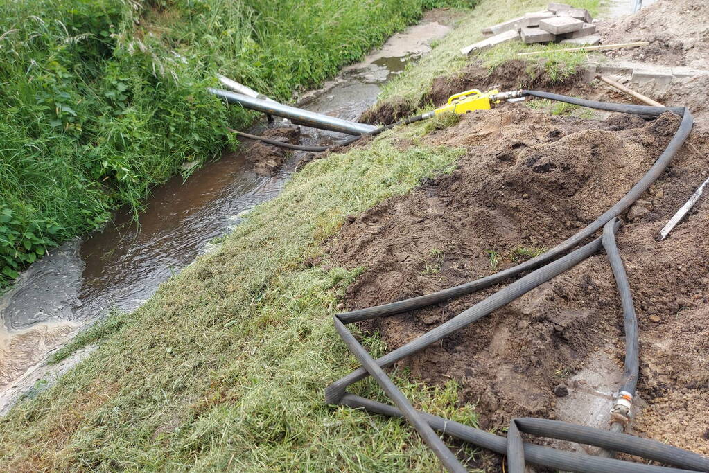 Waterleiding geraakt tijdens werkzaamheden