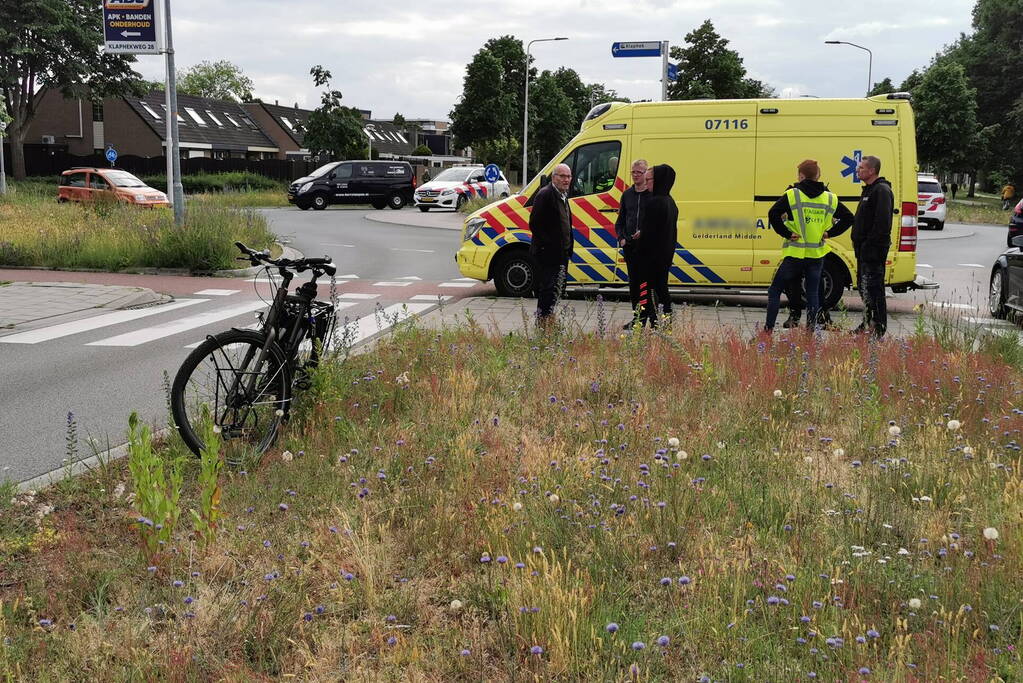 Fietser gewond bij aanrijding met auto
