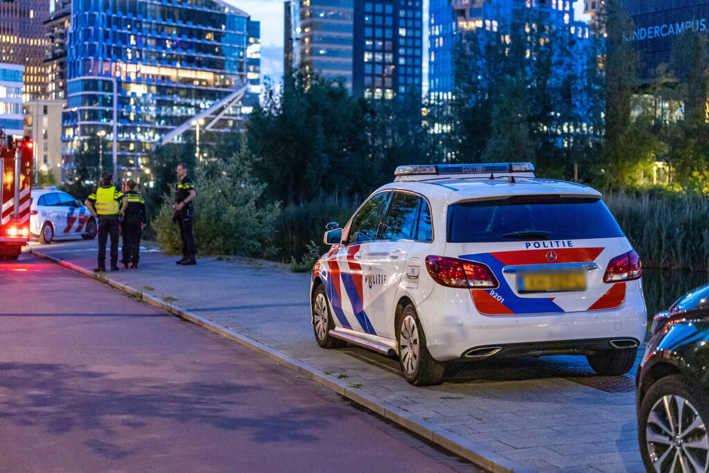 Hulpdiensten groots ingezetn voor melding persoon ter water