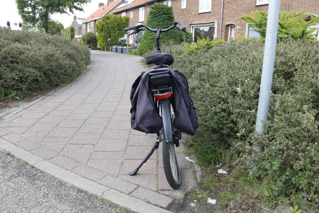 Fietser gewond bij botsing met auto