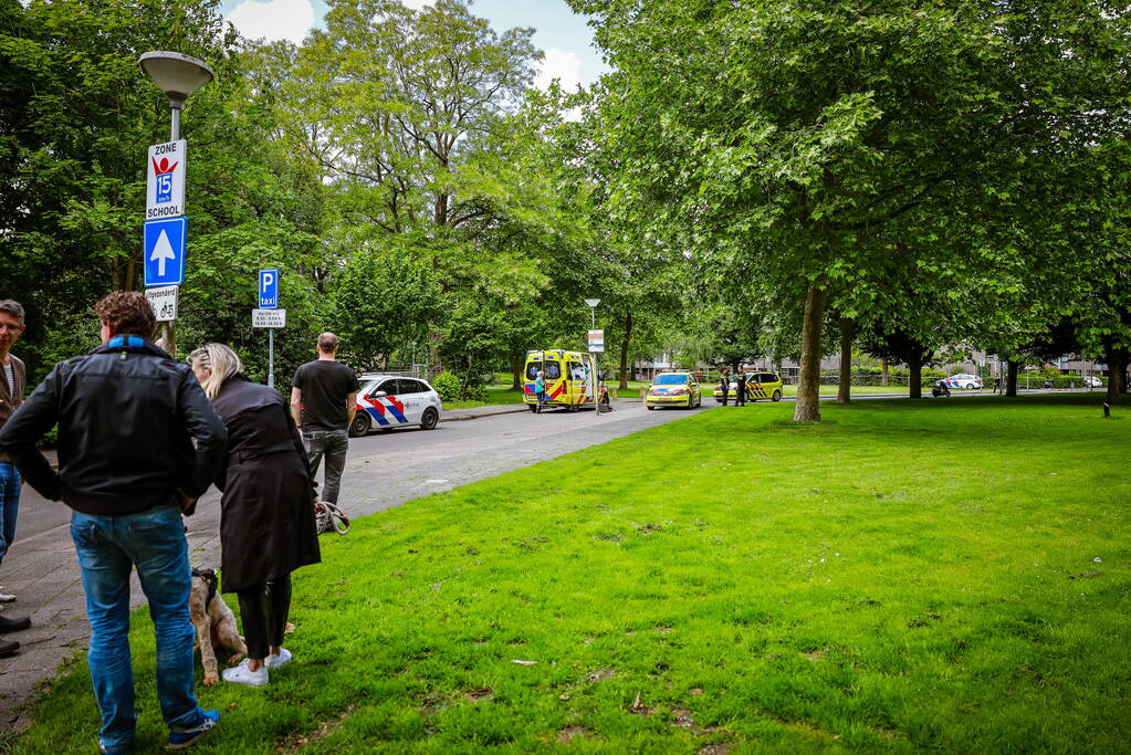 Traumahelikopter landt voor incident met kind in brandgang