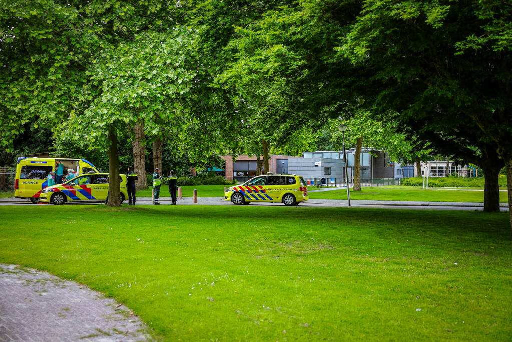 Traumahelikopter landt voor incident met kind in brandgang