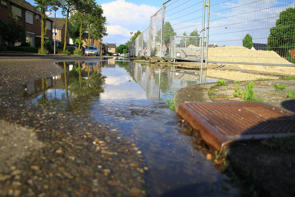 Huishoudens zonder water door lekkage