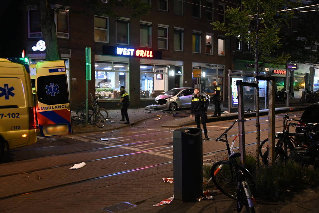 Gewonde bij crash na onbezonnen inhaalactie