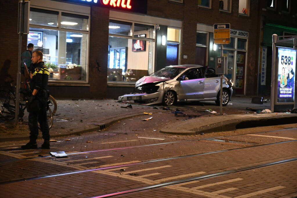 Gewonde bij crash na onbezonnen inhaalactie