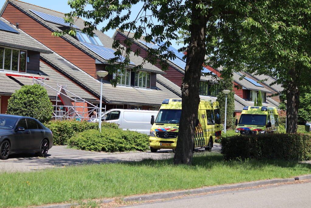 Persoon gewond na val van steiger