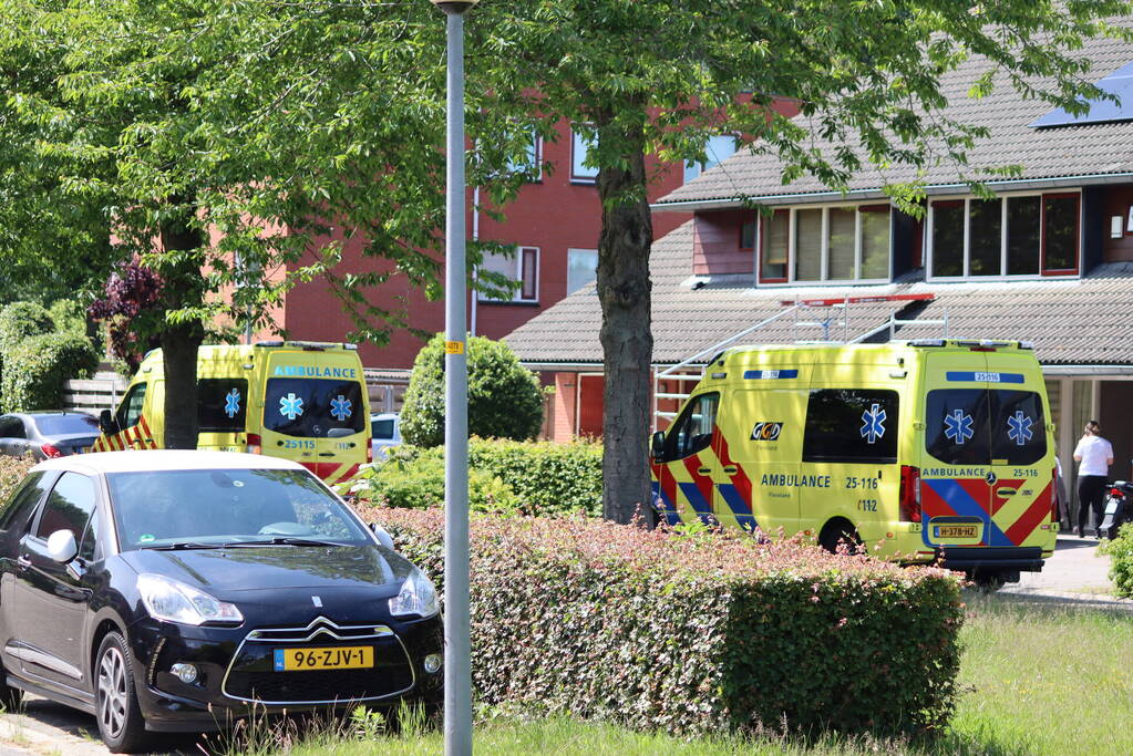 Persoon gewond na val van steiger