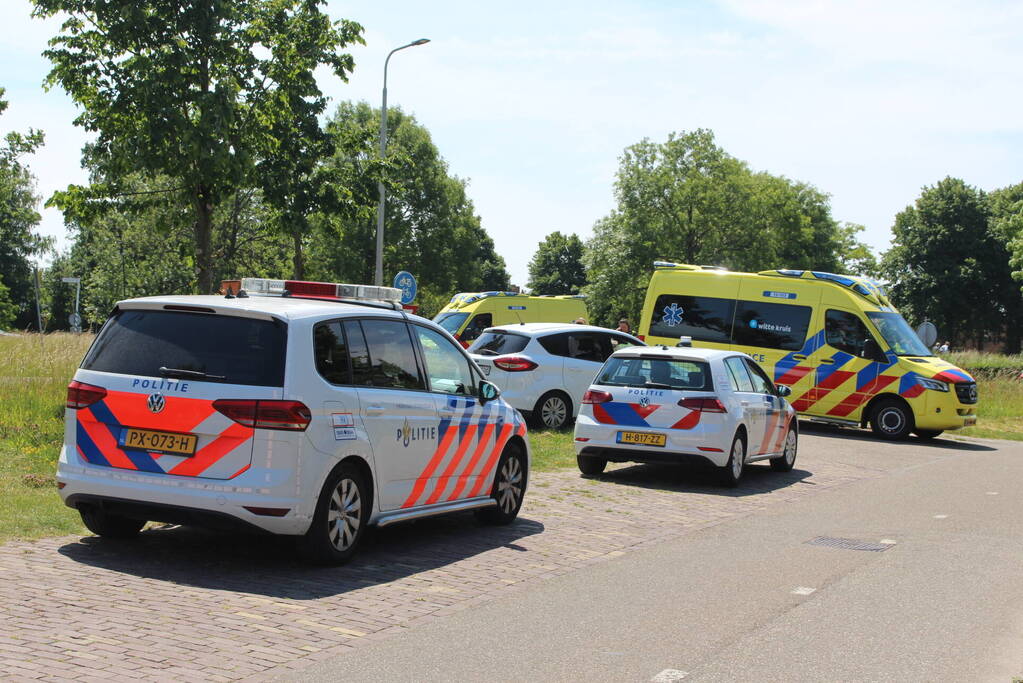 Brommerrijder gewond bij aanrijding met auto