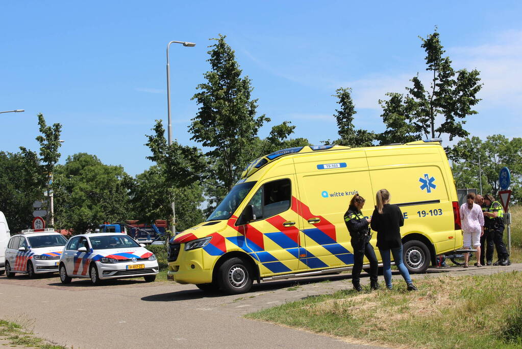 Brommerrijder gewond bij aanrijding met auto