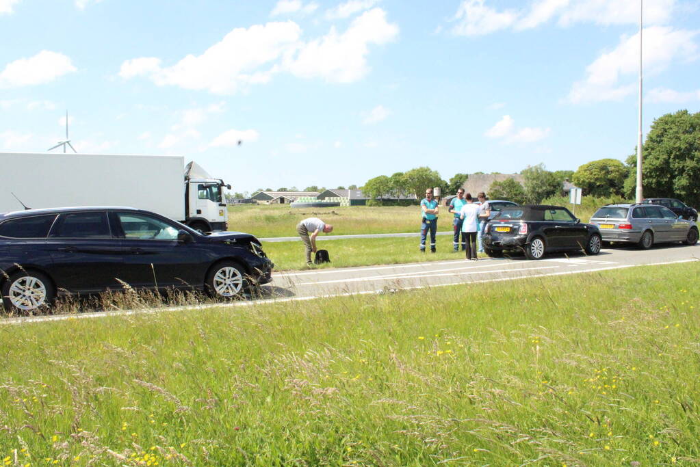 Meerdere voertuigen betrokken bij aanrijding