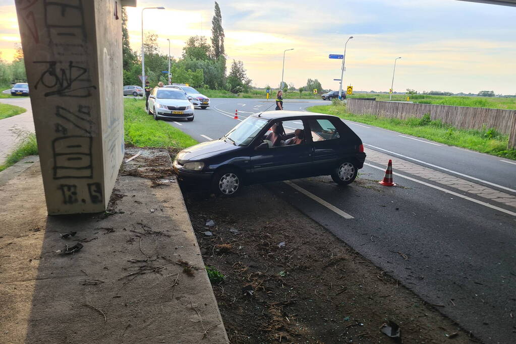 Bestuurder aangehouden na eenzijdig ongeval