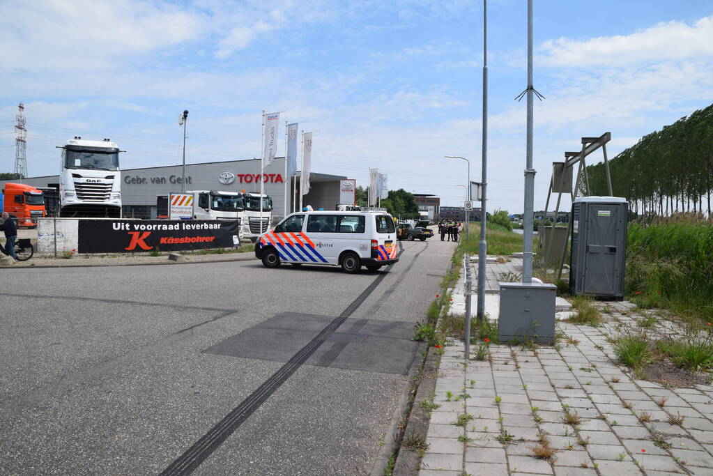 Flinke schade na botsing tussen twee auto's