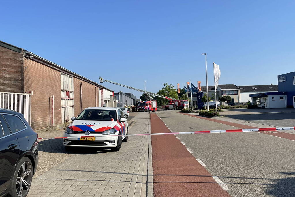 Brand in bedrijfspand metaalverwerker snel onder controle