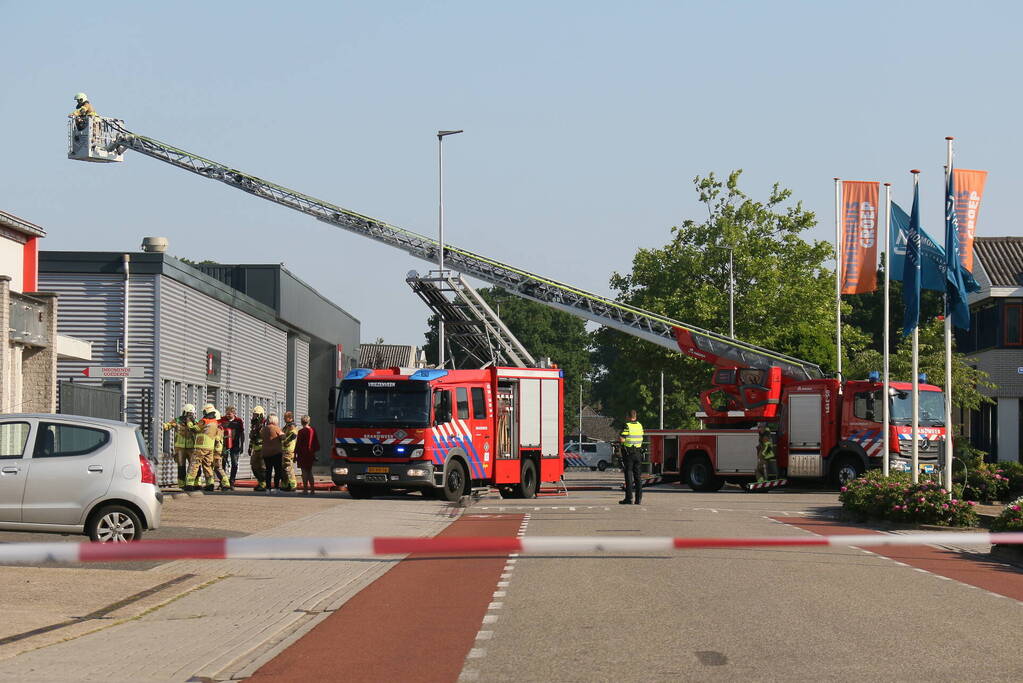 Brand in bedrijfspand metaalverwerker snel onder controle