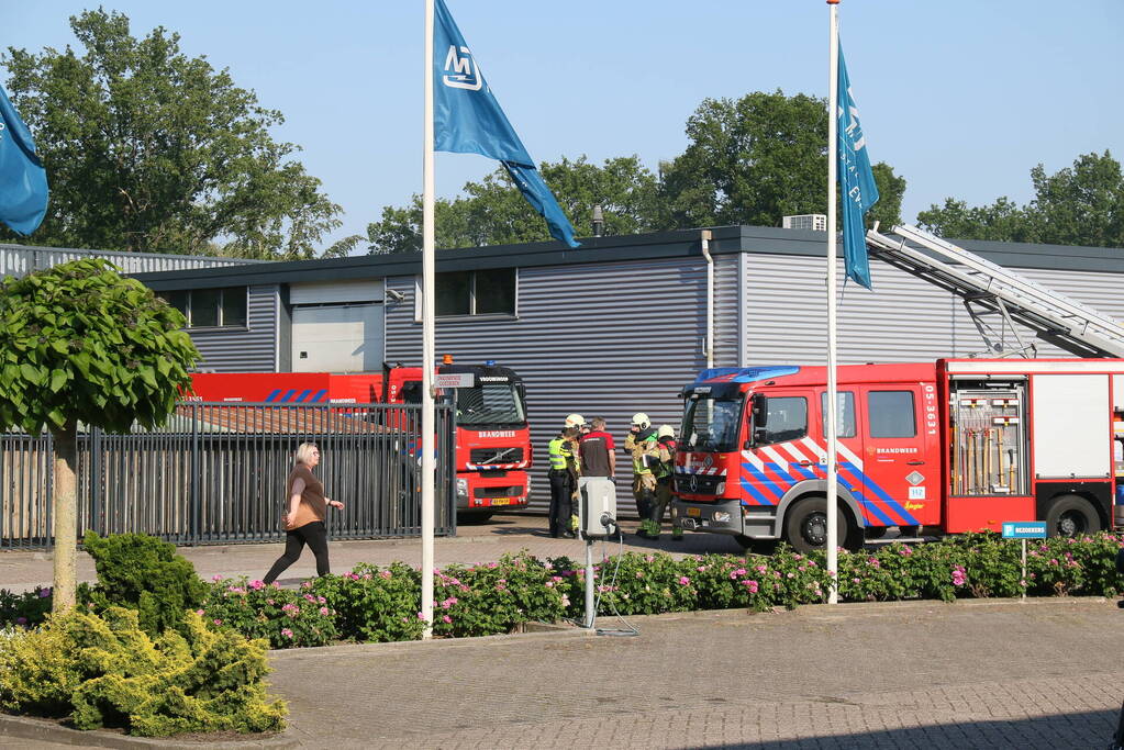 Brand in bedrijfspand metaalverwerker snel onder controle
