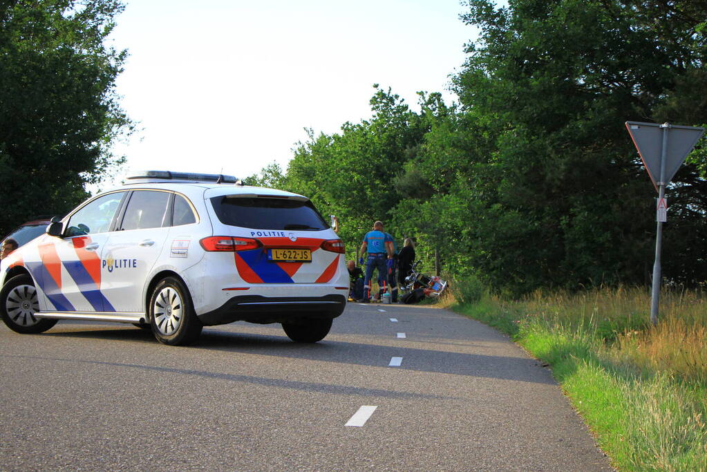 Traumahelikopter landt voor ongeval