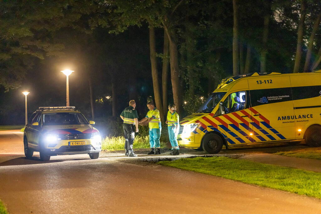 Persoon aangehouden na steekpartij in park