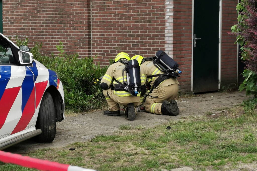 Onderzoek naar aantreffen vaten in geparkeerde auto