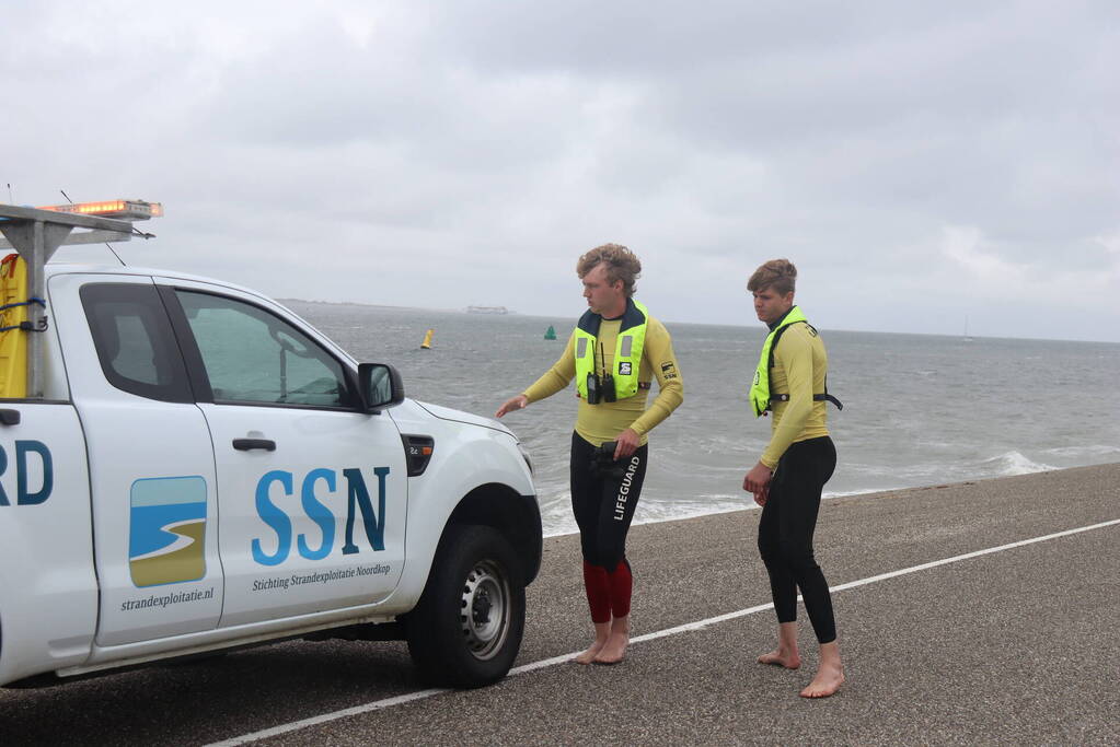 Hulpdiensten groots ingezet voor zwemmer