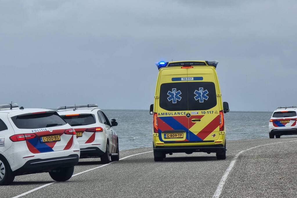 Hulpdiensten groots ingezet voor zwemmer